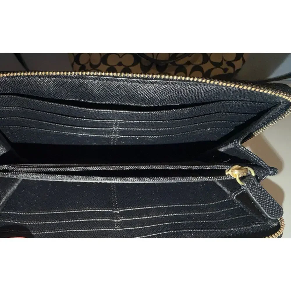 EUC Coach SIgnature Kelsey Satchel and Wallet